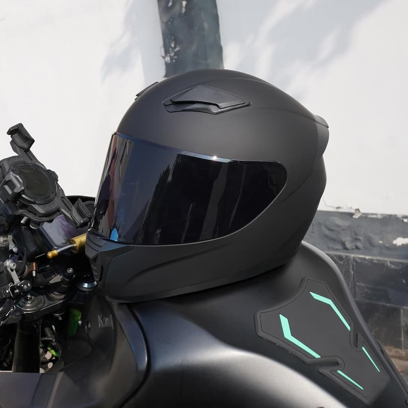 DOT Approved Black Full Face Motorcycle Helmet for Adults