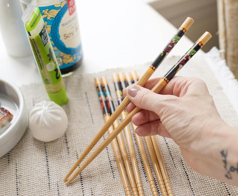 Dragon Ball Super Wooden Chopsticks Set of 4 for Ramen Dinnerware