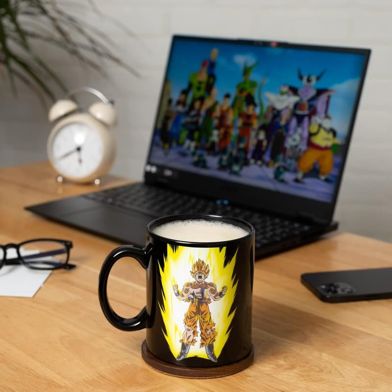 Dragon Ball Z Goku Color Changing 16 oz Coffee Mug