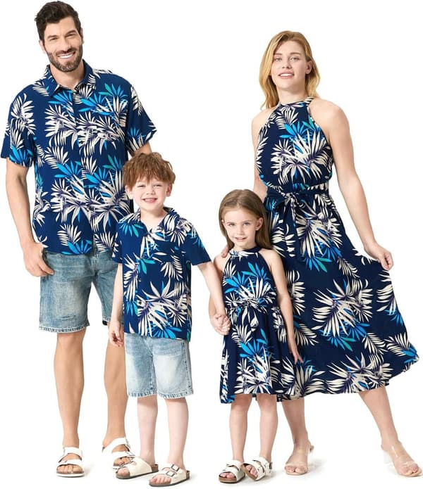 Hawaiian Matching Outfits for Family Summer Vacations