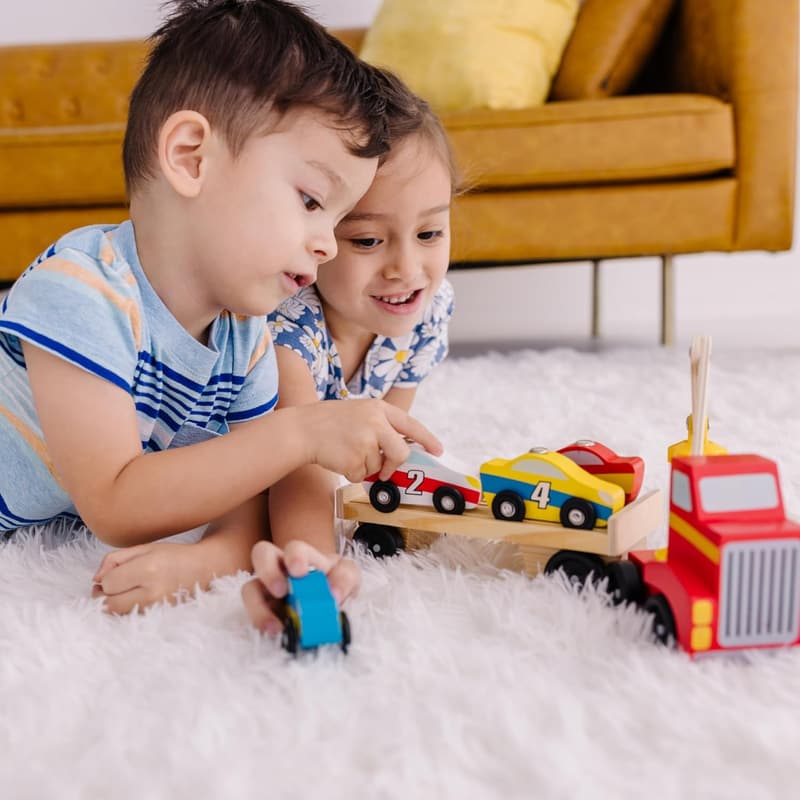 Melissa & Doug Magnetic Car Loader Toy Set with 4 Cars