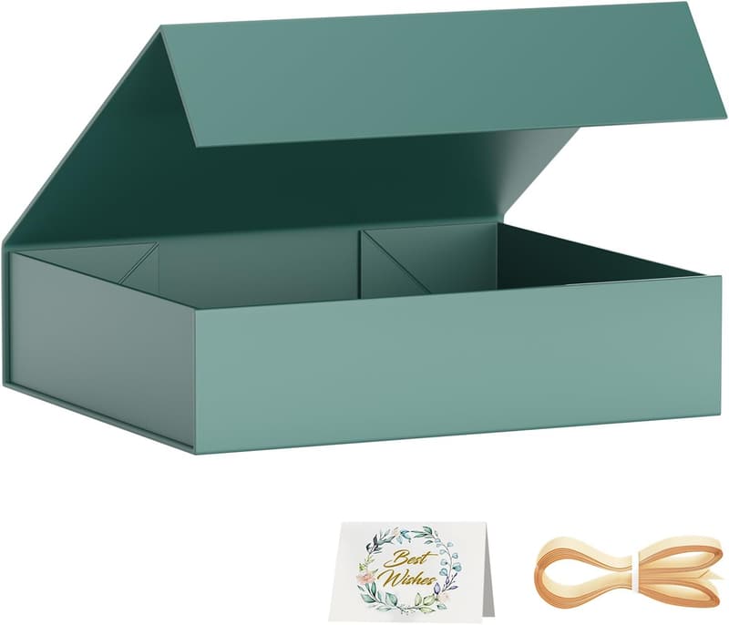 Forest Green Gift Box with Magnetic Closure for Clothing