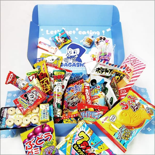 Japanese Candy Box Assortment – 50 Count Snacks