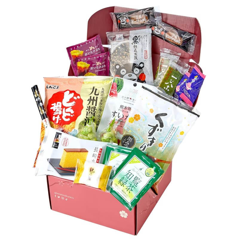 Japanese Snack & Homeware Box with Mochi & Cakes