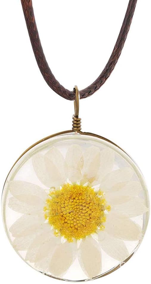 Handmade Dried Flower Necklace for Nature Lovers