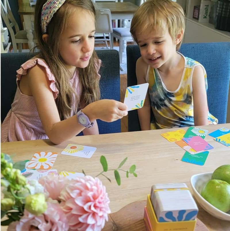 Family Conversation Cards for Meaningful Connections - 150 Cards