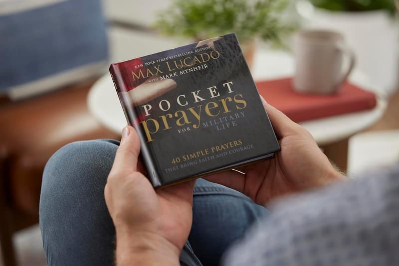 Military Life Pocket Prayers: 40 Simple Faith & Courage Prayers