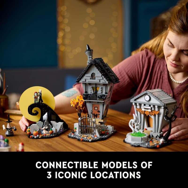 LEGO Disney Tim Burton's Nightmare Before Christmas Display Set