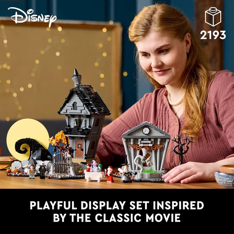 LEGO Disney Tim Burton's Nightmare Before Christmas Display Set