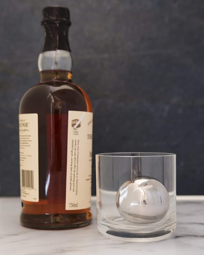Reusable Stainless Steel Whiskey Ice Sphere - Drink Chiller Gift