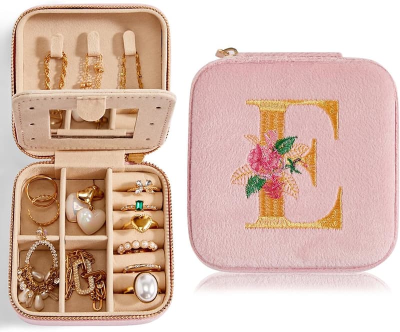 Personalized Velvet Jewelry Box for Mom - Mother's Day Gift