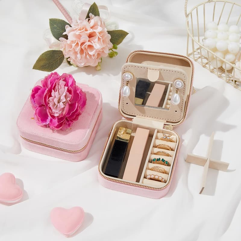 Personalized Velvet Jewelry Box for Mom - Mother's Day Gift