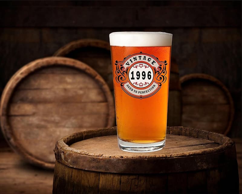 29th Birthday Vintage 1996 Beer Glass Gift for Men