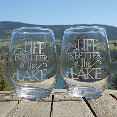 Lake House Decor: Set of 2 20oz Etched Wine Glasses