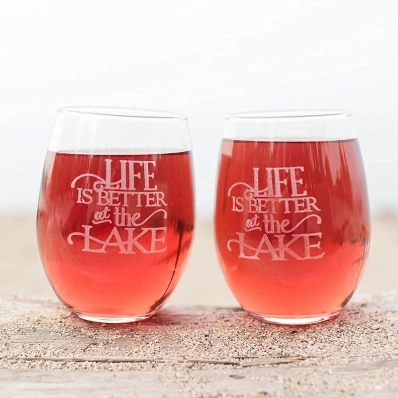 Lake House Decor: Set of 2 20oz Etched Wine Glasses