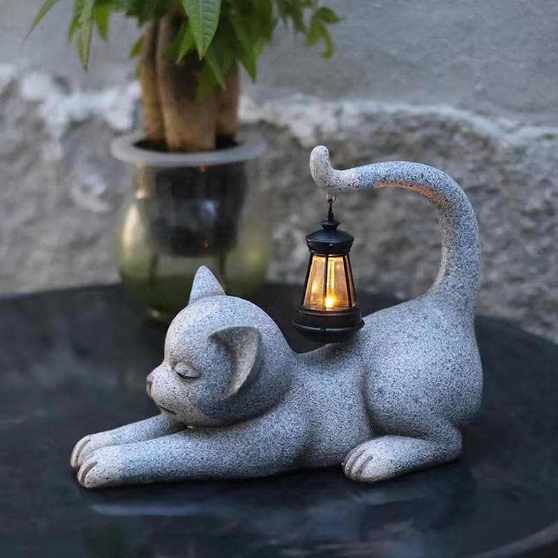 Garden Cat Statue with Solar Lantern - Unique Outdoor Decor