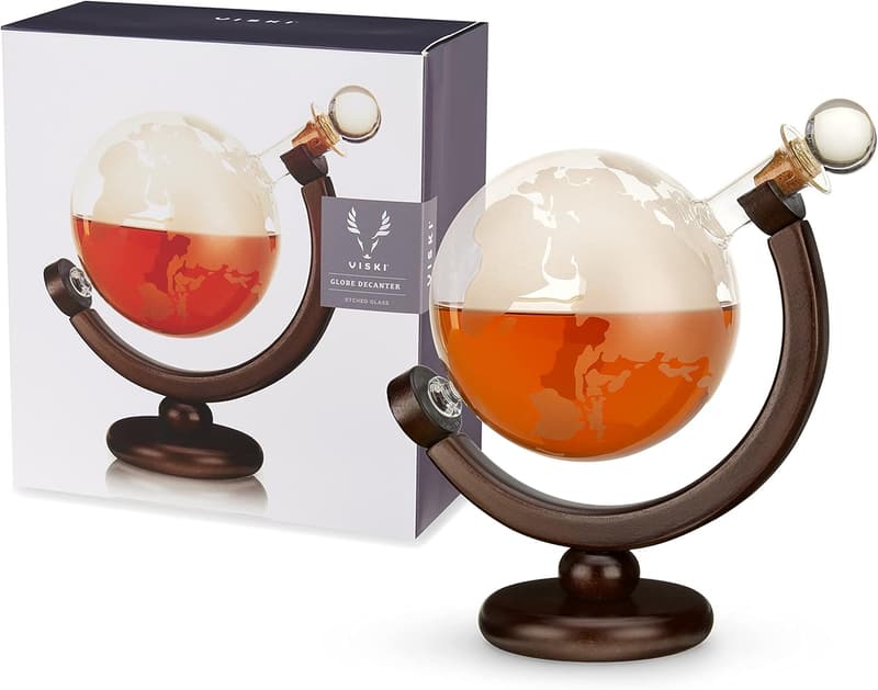 Stylish Crystal Whiskey Decanter for Enthusiasts - 44 oz