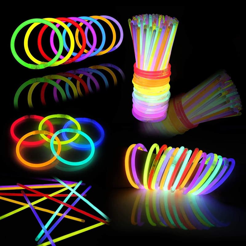 Glow in the Dark 144 Pcs Glowstick Party Favors