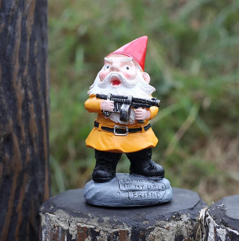 Military Garden Gnome Statue for Outdoor Patio Decoration