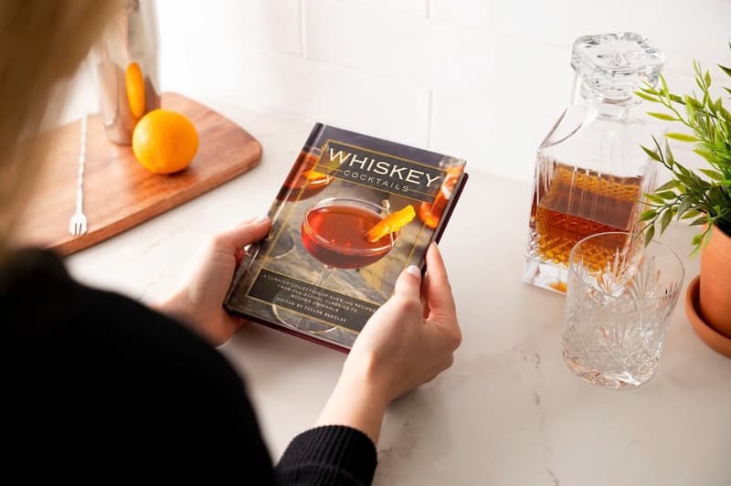 Whiskey Cocktails: 100+ Classic & Modern Recipes