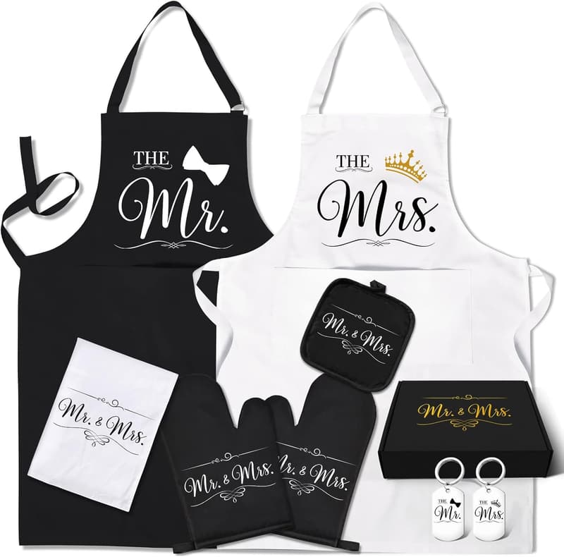 Mr and Mrs Aprons Set with Dish Towel & Oven Mitts for Couples