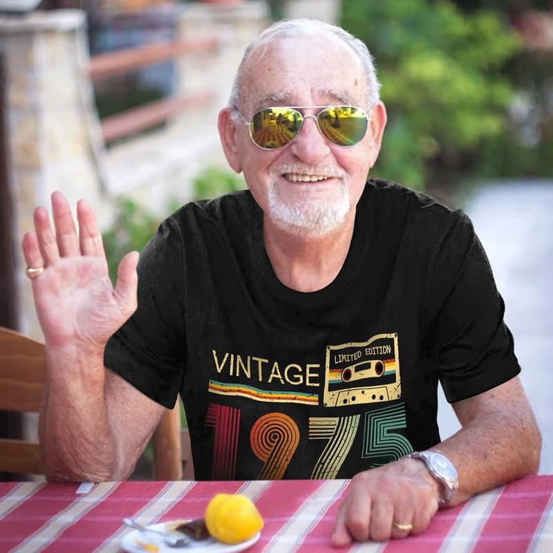 1975 Vintage T-Shirt for Men's 50th Birthday Gift
