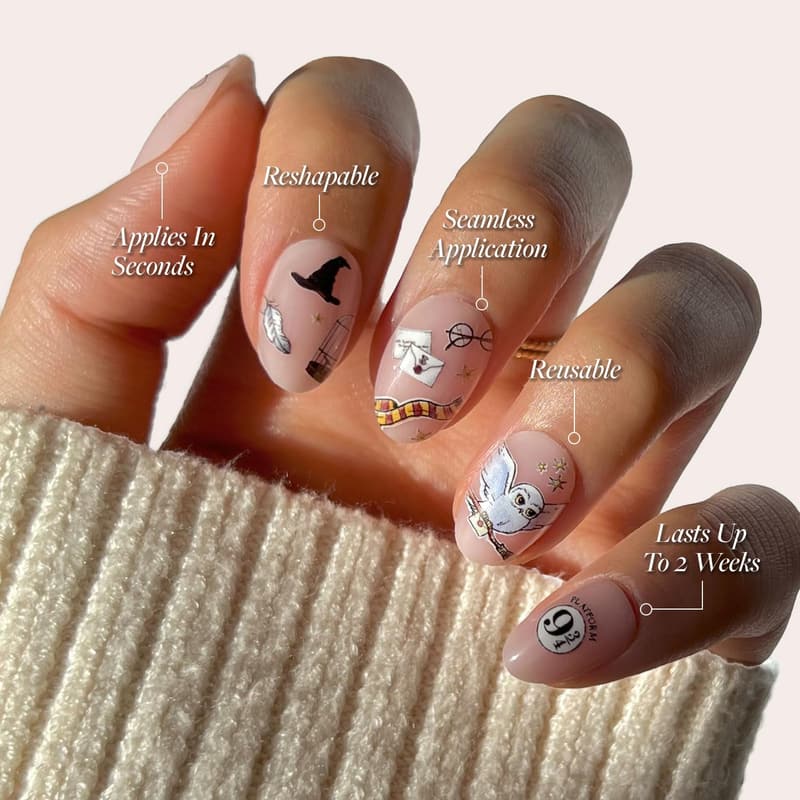 Hogwarts™ Press-On Nails by Glamnetic | Reusable Oval Nail Kit