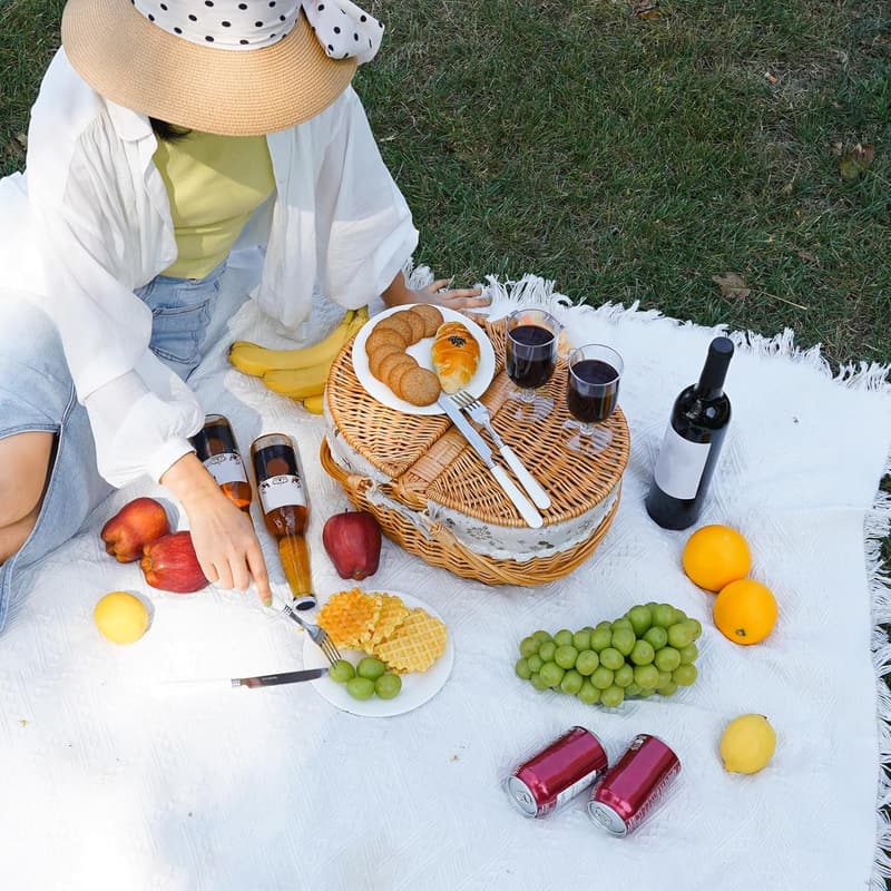 White Picnic Basket with Removable Liner for Outdoor Use