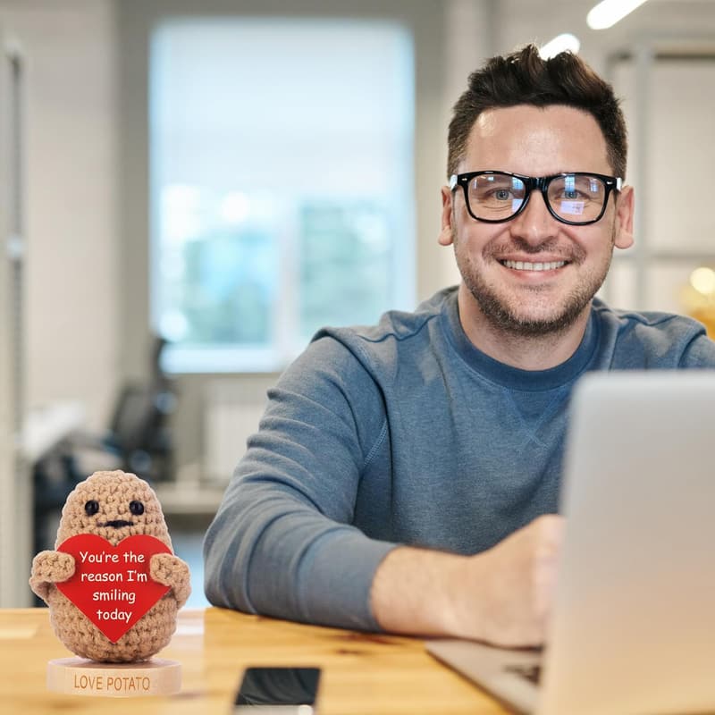 Romantic Potato Crochet Doll with Love Notes for Men