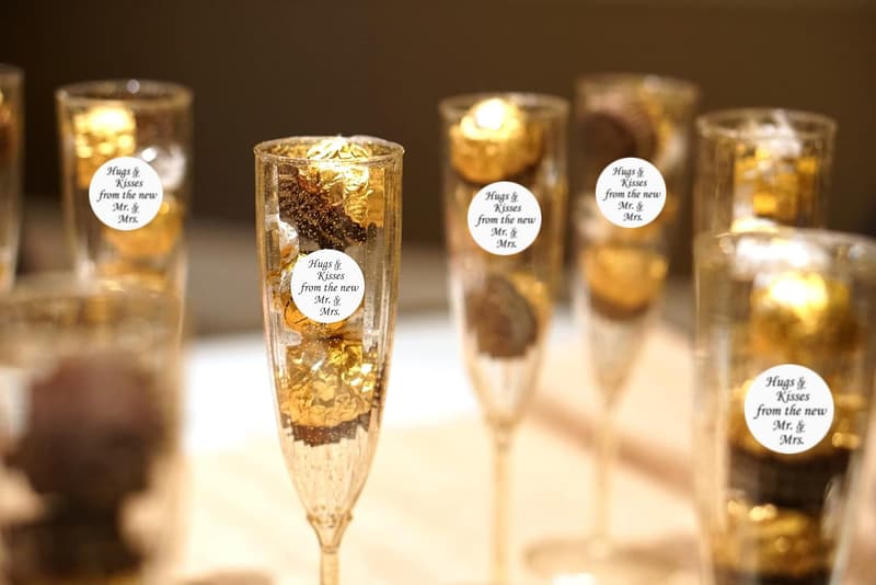 Wedding Stickers – Hugs & Kisses Party Favor Labels
