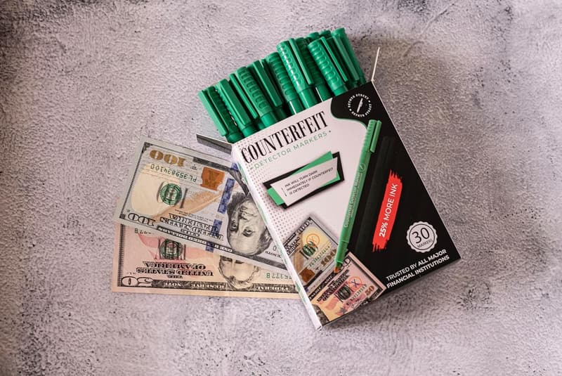Counterfeit Money Detector Pen - 30 Pack with Extra Ink