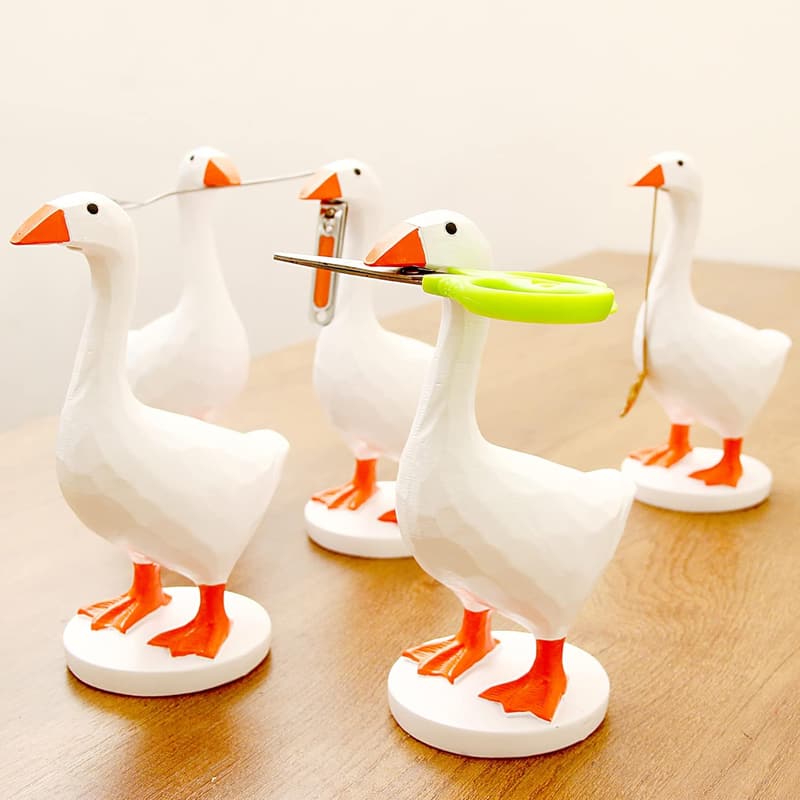 Kawaii Magnetic Goose Key Holder - Fun Home Decor Gift