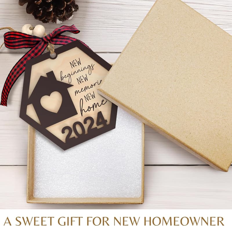 Housewarming Gift - Wooden Ornament for Couples & Women