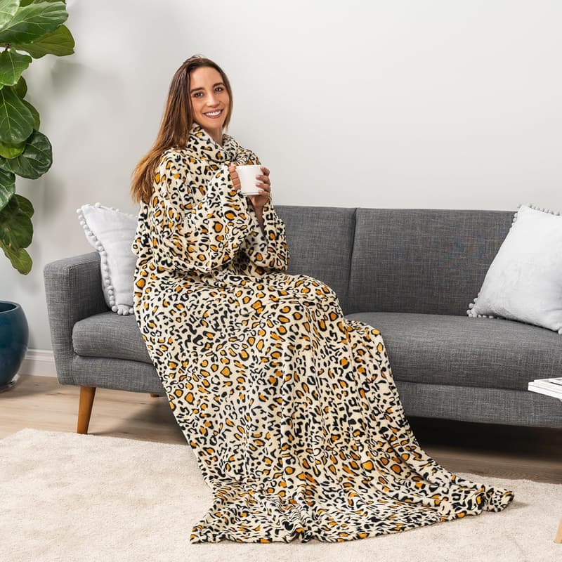 Wearable Fleece Blanket with Sleeves for Adults – Cozy Gift