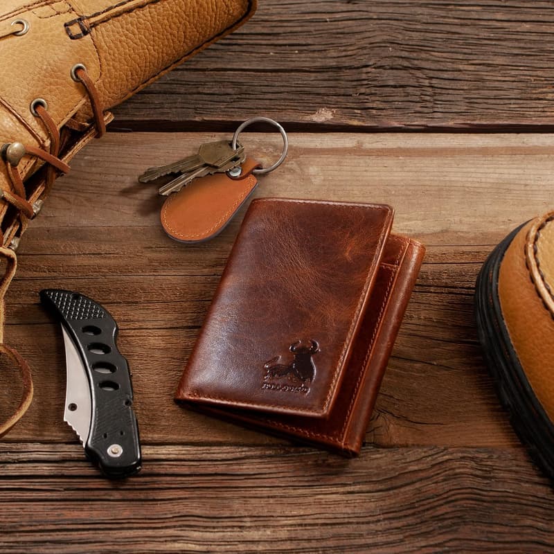 Men's Leather RFID Trifold Wallet for Outdoor Use