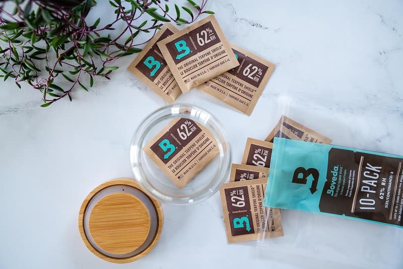 Boveda 62% RH Humidity Control Packs - 8-10 Count for 1 oz Containers
