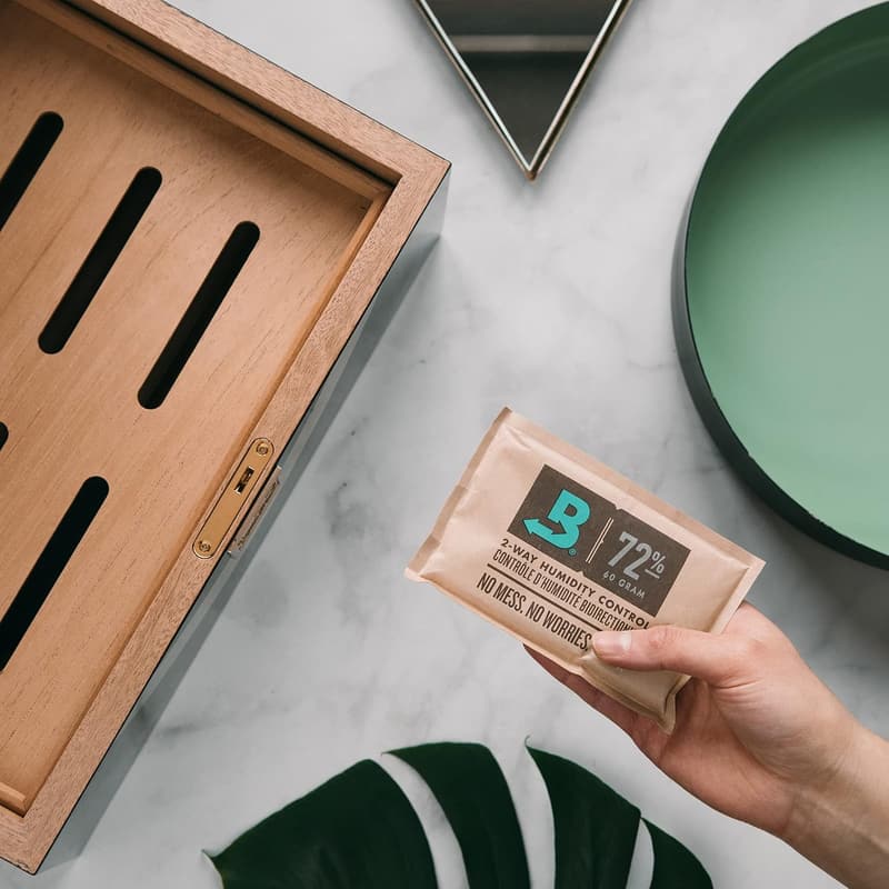Boveda 72% Humidity Control Packs for Wood Humidifiers - 12 Pack