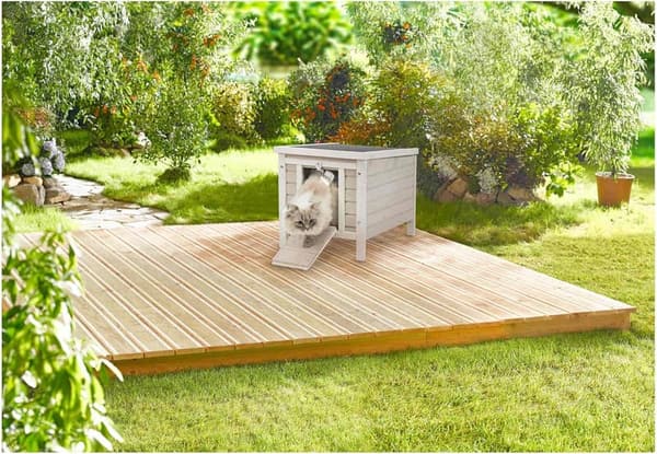 Weatherproof Outdoor Cat House with Hinged Roof, Gray Fir Wood