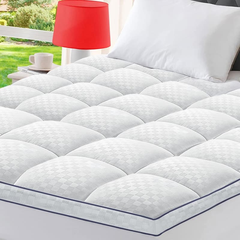 Cooling Plush Queen Mattress Topper with Deep Pockets