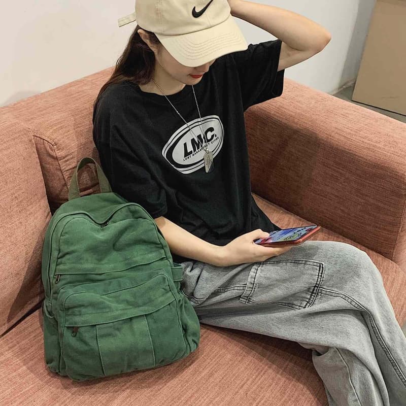 Retro Green Canvas Backpack for Women – Stylish Travel Laptop Bag