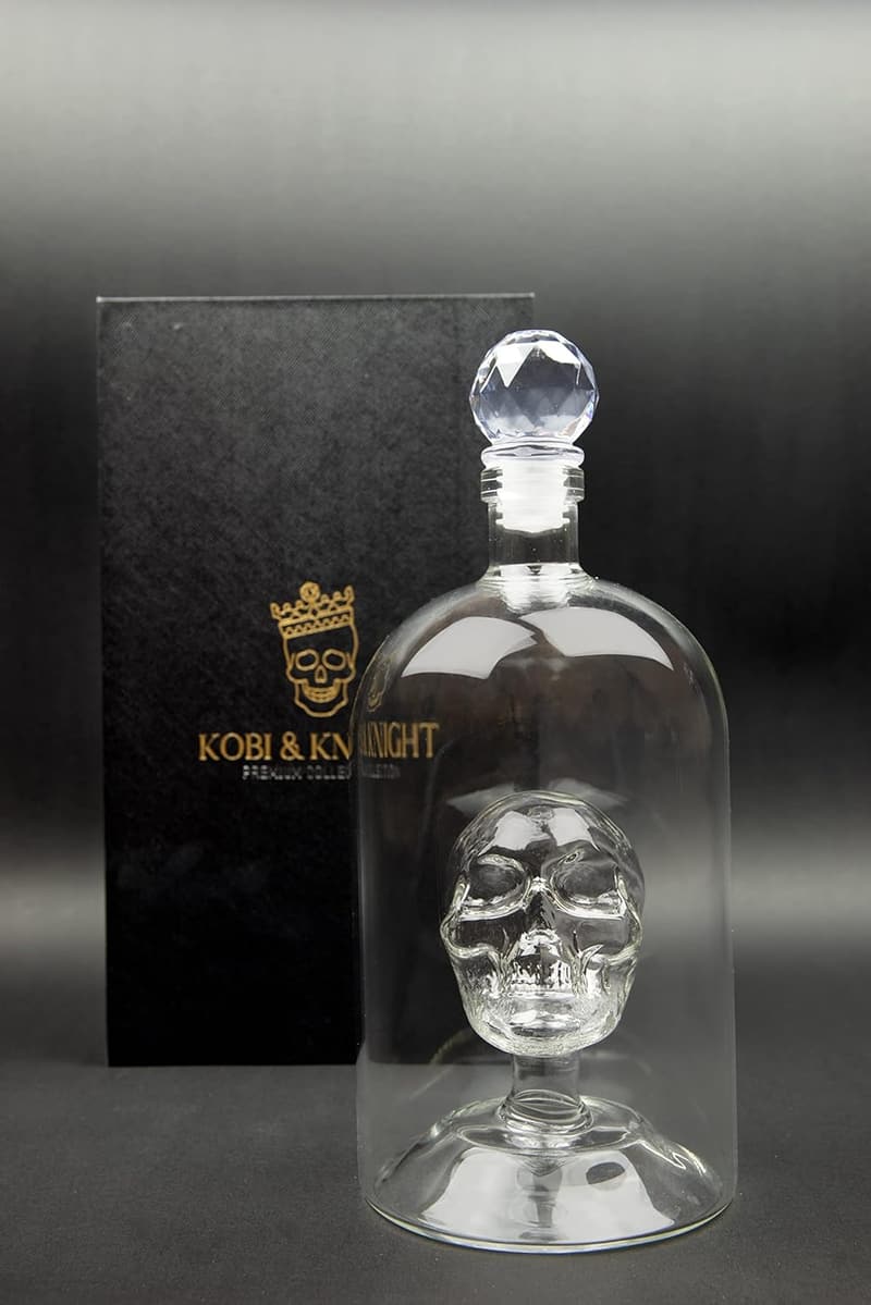 Handmade Skull Decanter - Borosilicate Glass, 25fl oz