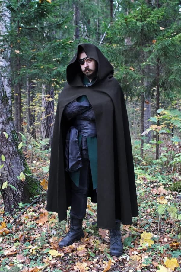 Medieval Hooded Cloak Cape for Halloween Costume