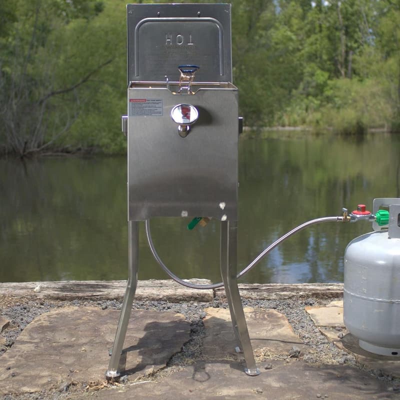 Bayou Classic 2.5-Gal Stainless Steel Fryer with Accessories