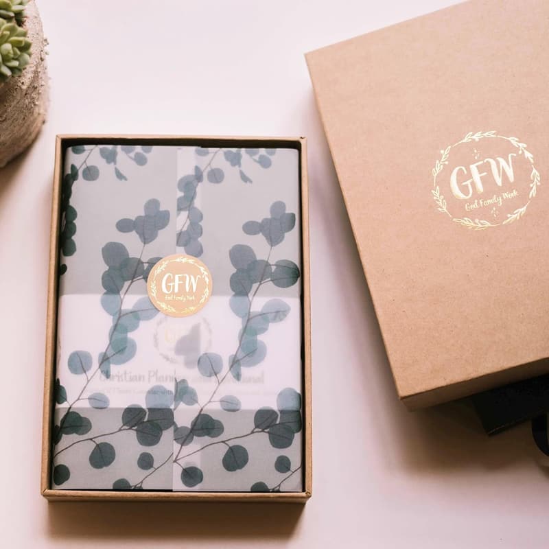 Devotional Planner with Gift Box - Vegan Leather, 12-Month A5 2025