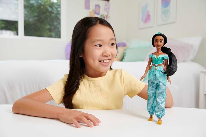 Disney Princess Jasmine Fashion Doll with Tiara & Sparkling Look
