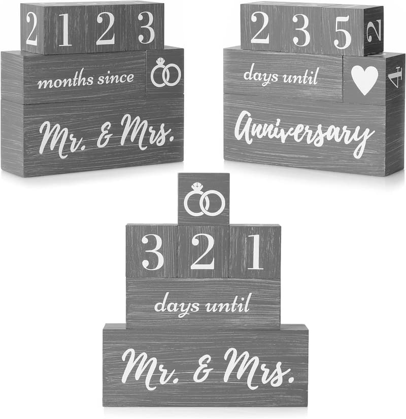 Engagement Gift: Rustic Wedding Countdown Plaque & Calendar