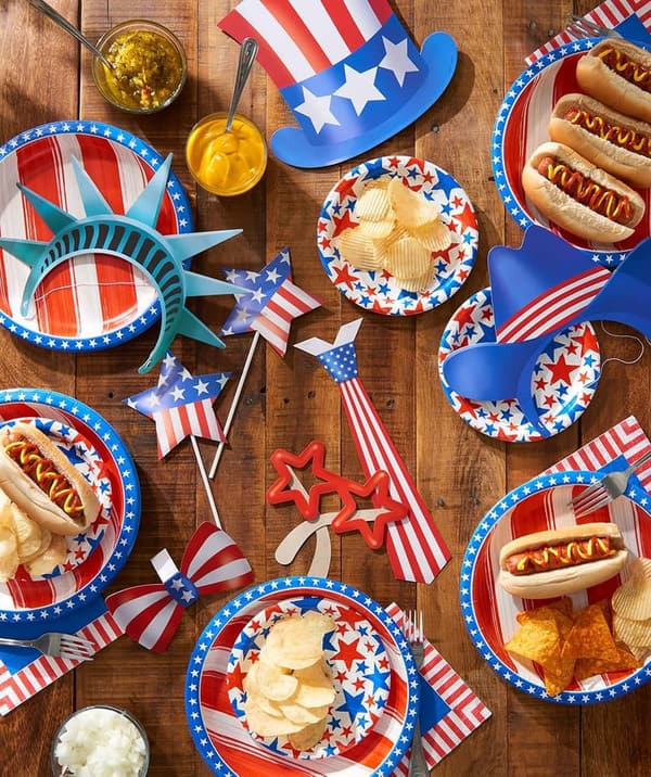 Memorial Day Paper Dessert Plates - 36 Count