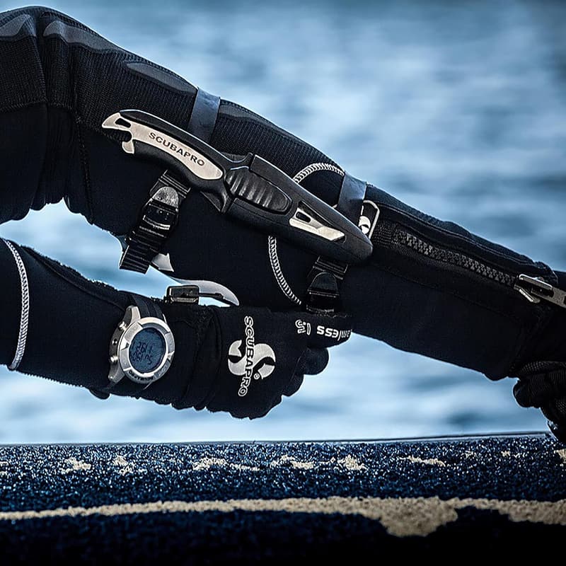 Mako Stainless Steel Diving Knife - 3.5-Inch Blade