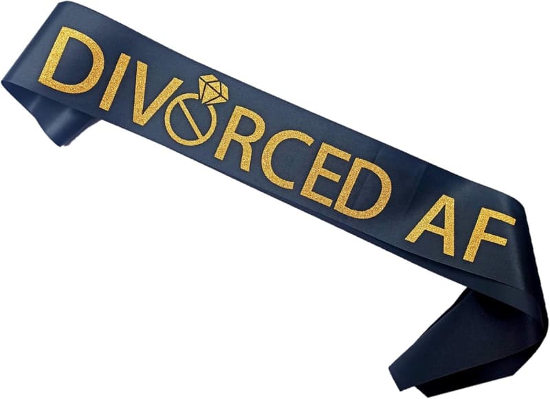 Finally Divorced Party Sash for Women, Break-up Gift
