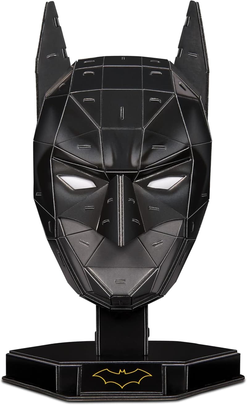 DC Batman 3D Model Kit with Stand - 90 Piece Puzzle for Ages 12+
